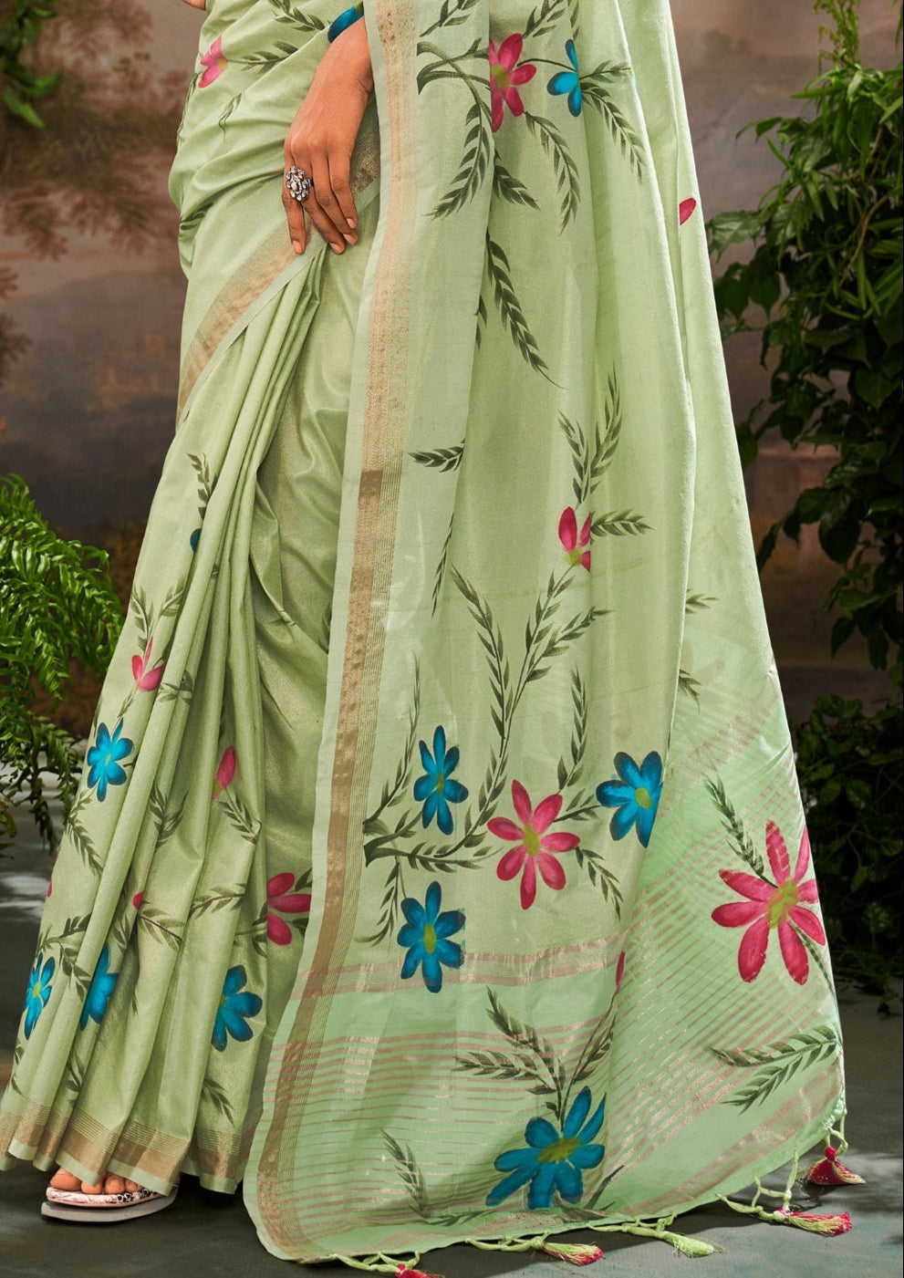 Linen Tissue Floral Hand Print Kalamkari Blouse Pistachio Green Saree