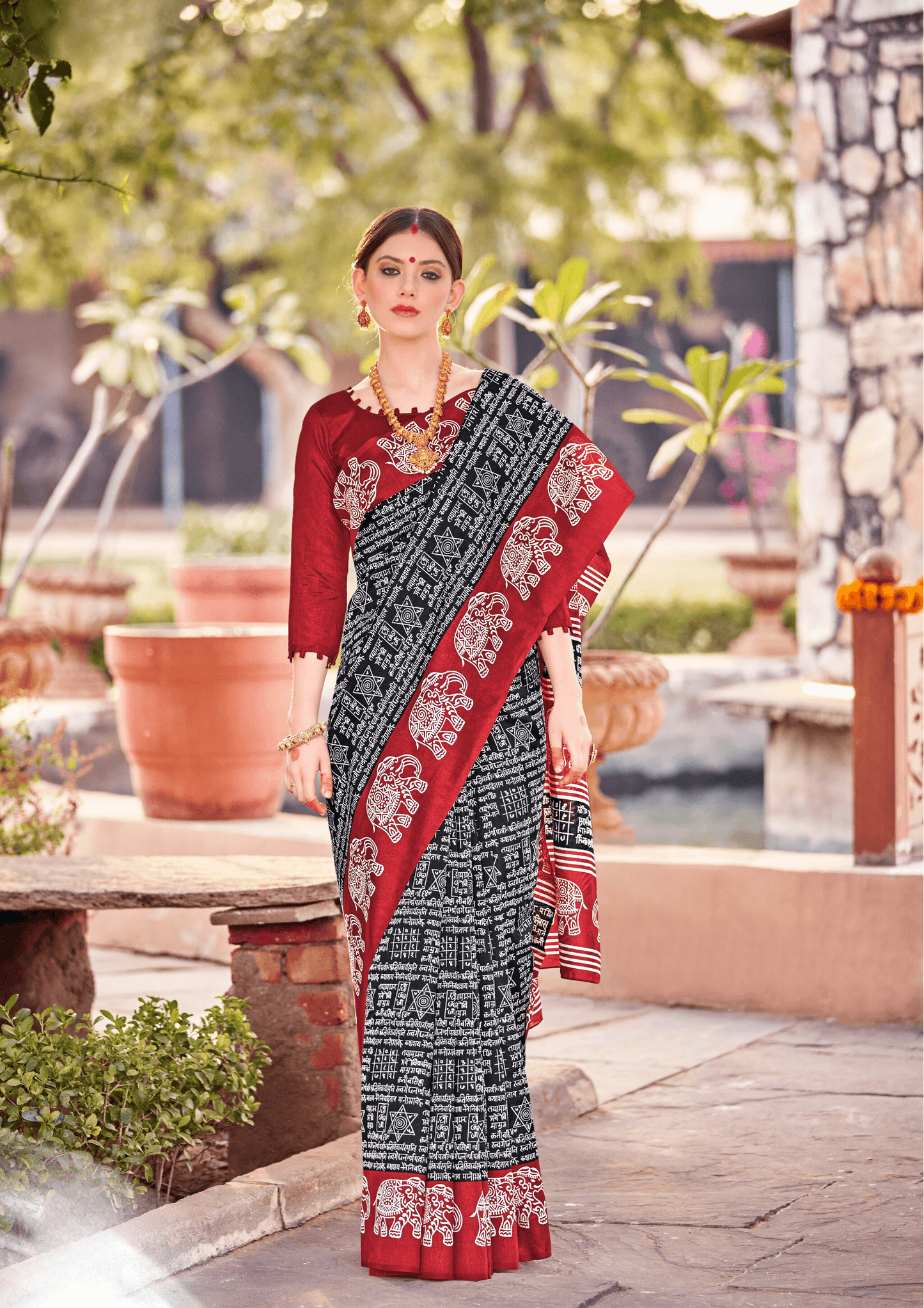 Saree Traditional Maroon and Black Printed Saree - SaviDurga