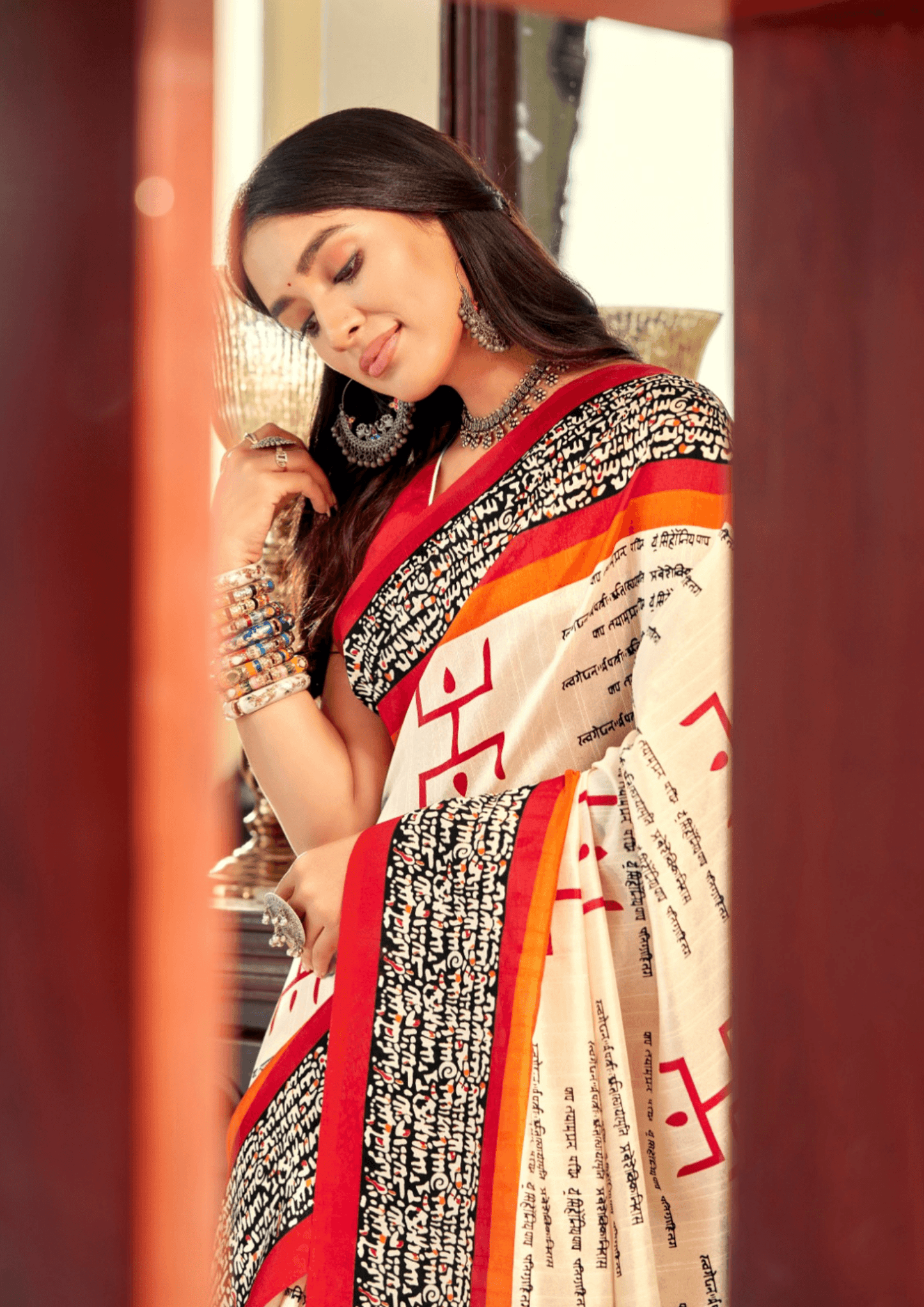 Saree Trendy Red and Beige Bhagalpuri Saree - SaviDurga