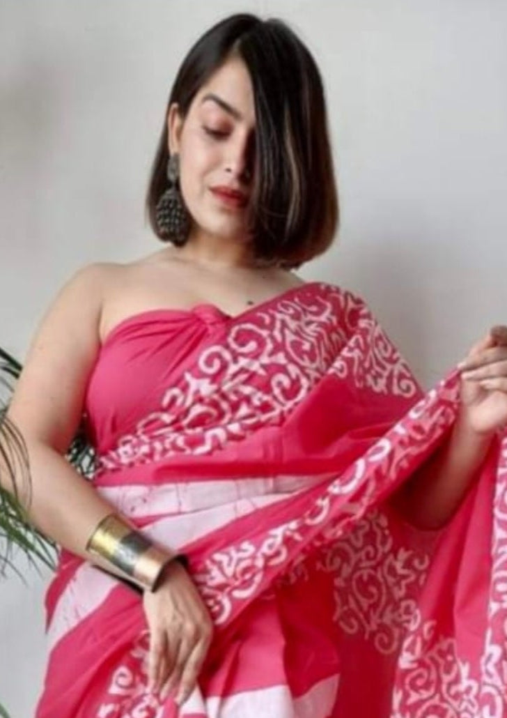Beautiful Floral Linen Digital Print Pink Saree
