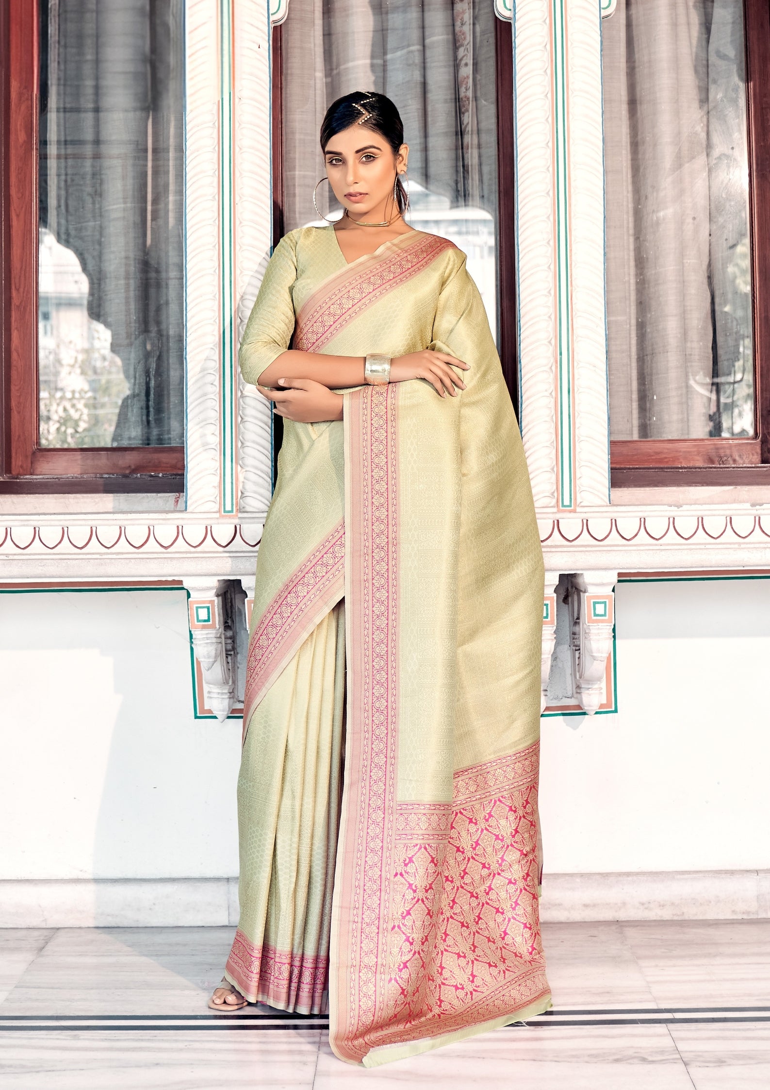 Soft Handloom Kanjivaram Silk Pistachio with Exotic Pink Border Saree