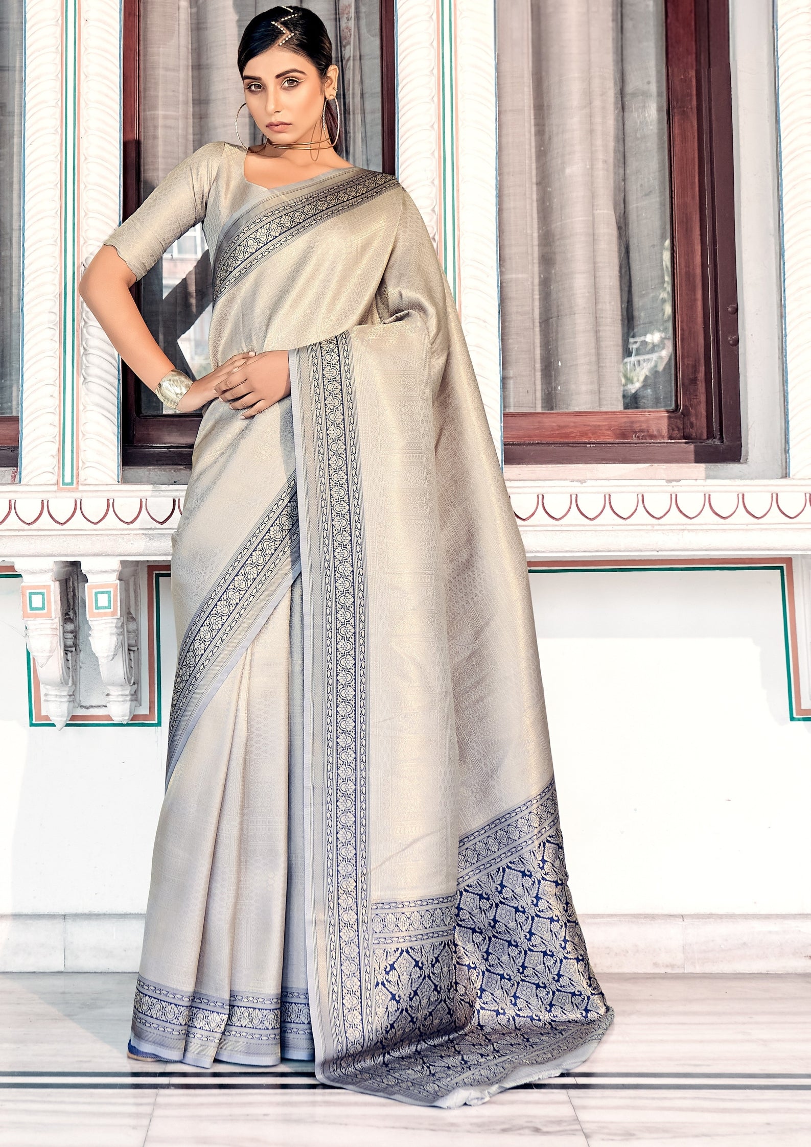 Soft Handloom Kanjivaram Silk Exotic Grey Border Saree