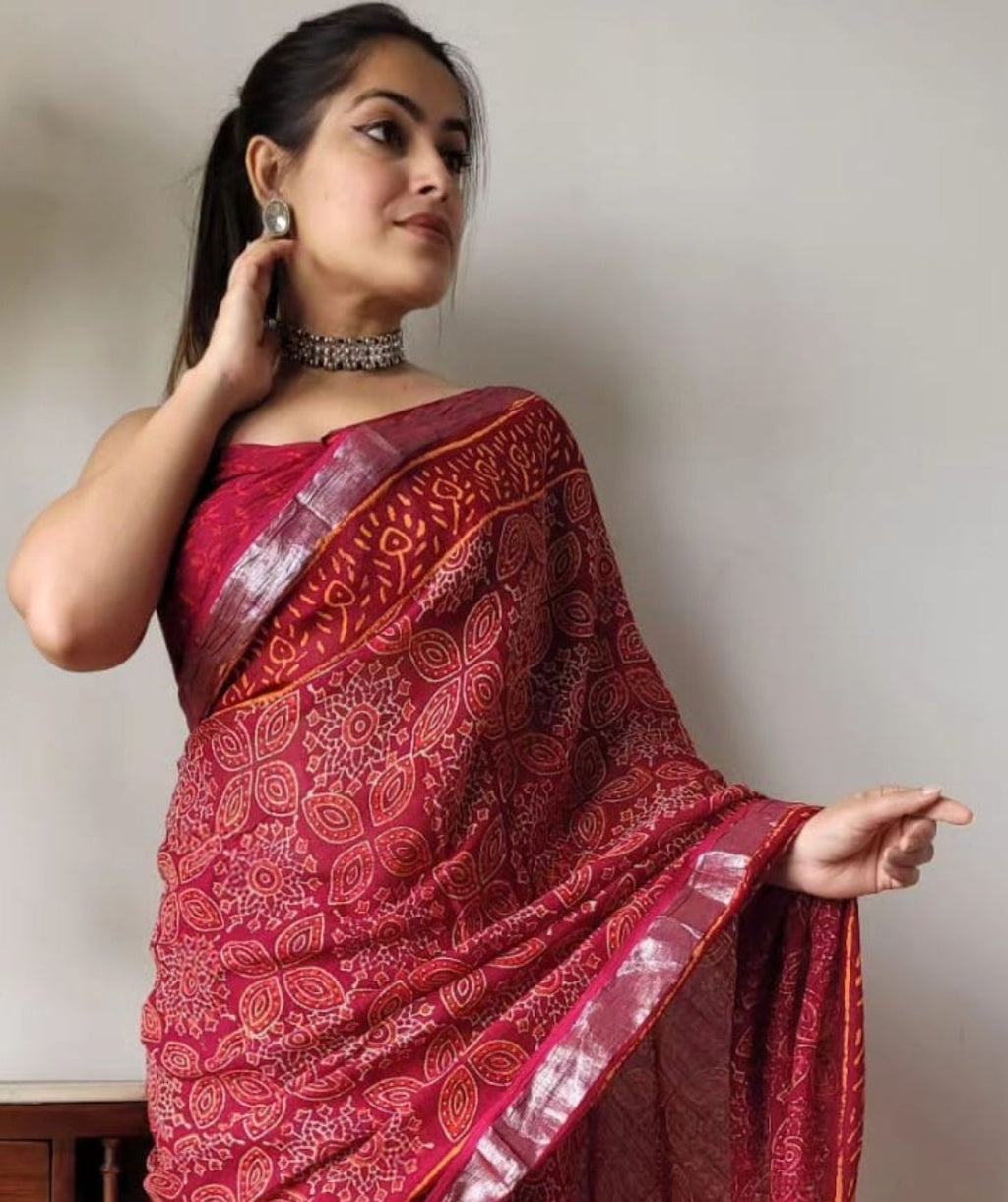 Beautiful Floral Linen Digital Print Red Saree