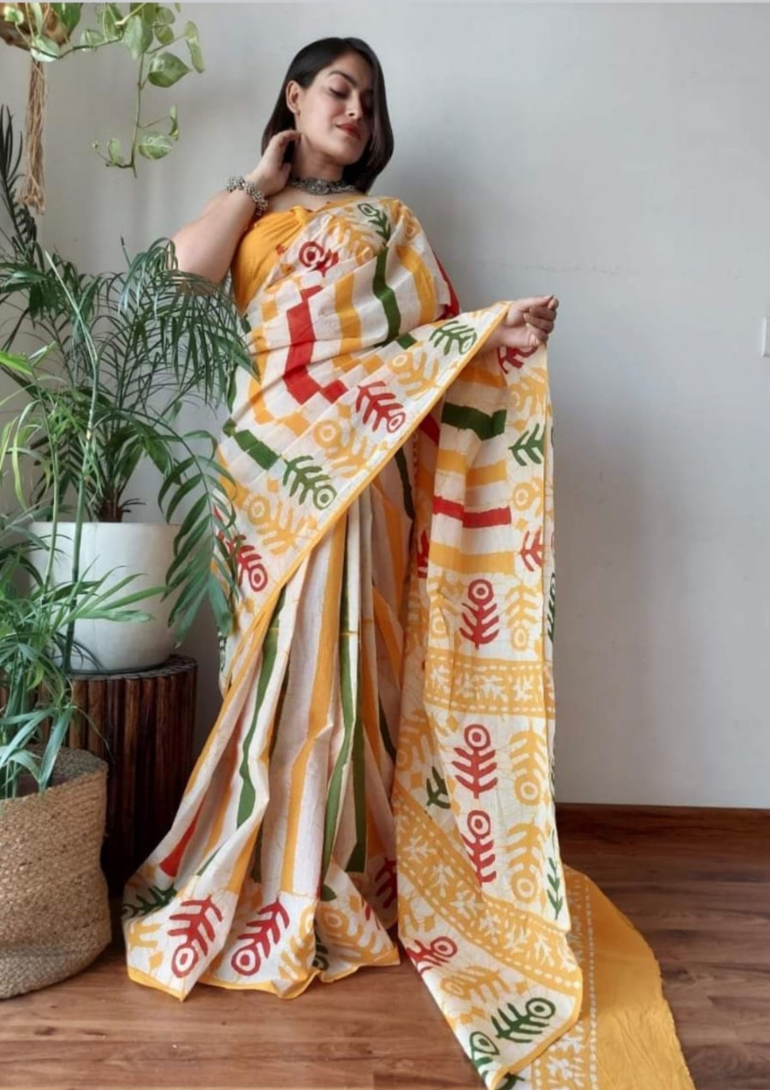 Beautiful Floral Linen Digital Print Yellow Saree