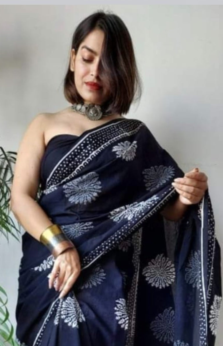 Beautiful Floral Linen Digital Print Navy Blue Saree