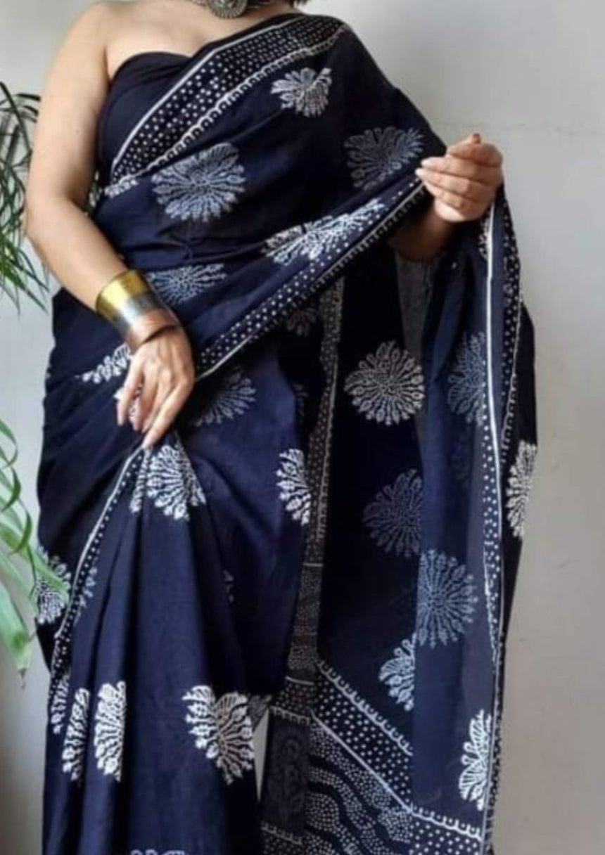 Beautiful Floral Linen Digital Print Navy Blue Saree