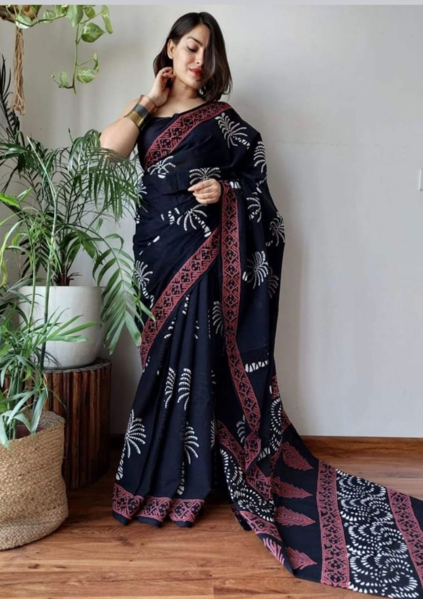 Beautiful Floral Linen Digital Print Black Saree