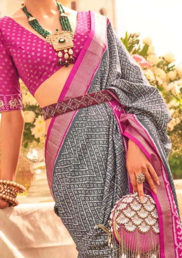 Patola Silk Saree of Navy Blue and Contrast Border with Gold Printed Kandora